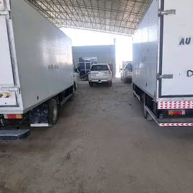 Mitsubishi Fuso 2011