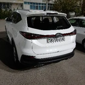 JAC JS8 2022