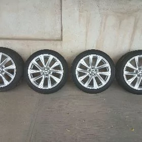 Corolla teker