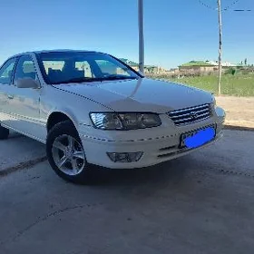 Toyota Camry 2001