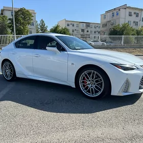 Lexus IS 350 2022