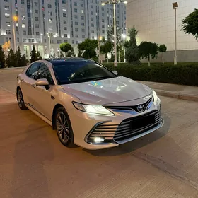Toyota Camry 2023