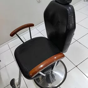 Salon we dellekçi uçin kresla
