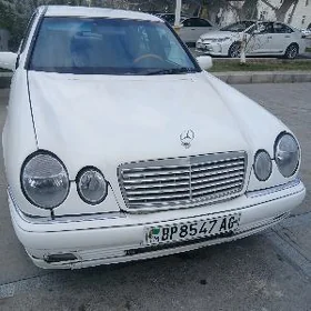 Mercedes-Benz E320 1996