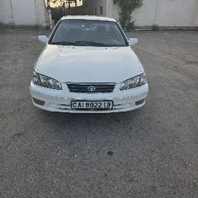 Toyota Camry 2000