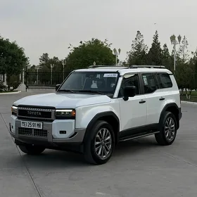 Toyota Land Cruiser Prado 2025