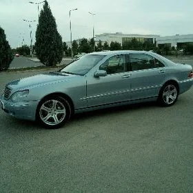 Mercedes-Benz E500 2002