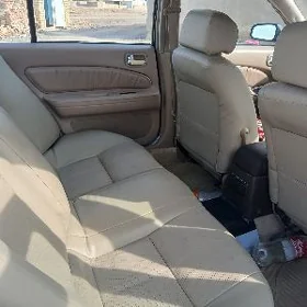 Infiniti I30 1996