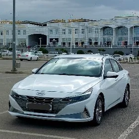 Hyundai Elantra 2021