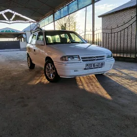 Opel Astra 1992