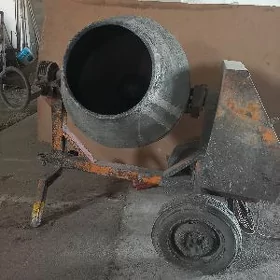 Beton meşalka