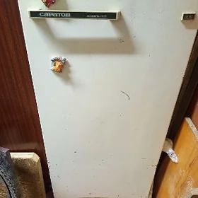 продаю холодильник