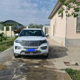Ford Explorer 2021