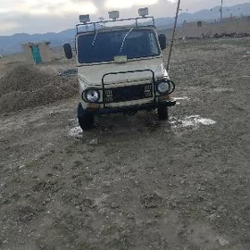 UAZ Profi 1991