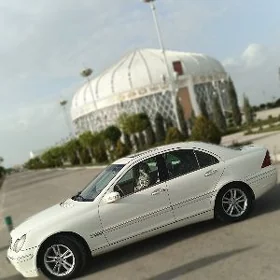 Mercedes-Benz C-Class 2002