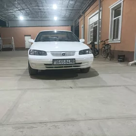 Toyota Camry 1997