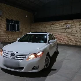 Toyota Camry 2010
