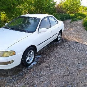 Toyota Carina 1992
