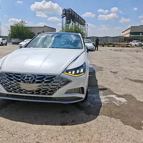 Hyundai Sonata 2021
