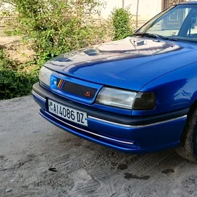 Opel Vectra 1992