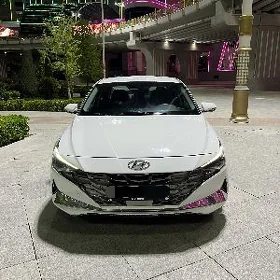 Hyundai Elantra 2021