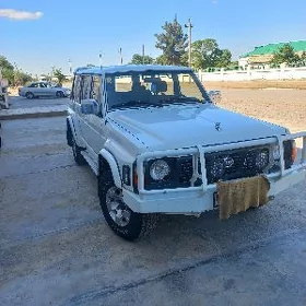 Nissan Patrol 1993
