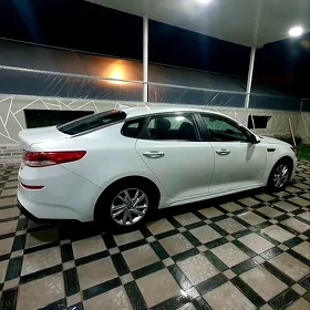 Kia Optima 2020