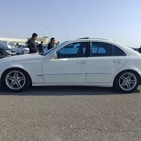 Mercedes-Benz E320 2003