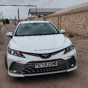 Toyota Camry 2022