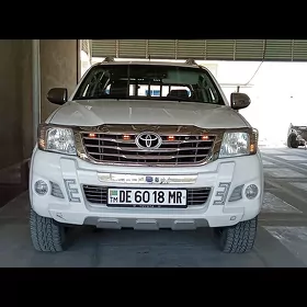 Toyota Hilux 2013