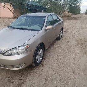 Toyota Camry 2004