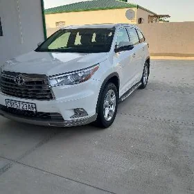 Toyota Highlander 2016