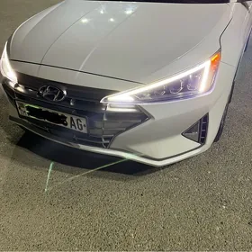 Hyundai Elantra 2020
