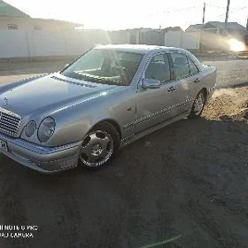 Mercedes-Benz E320 1996