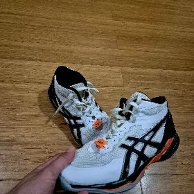 Asics volleyball