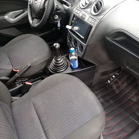 Ford Figo 2011