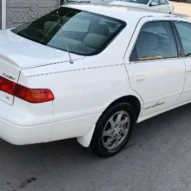 Toyota Camry 2000