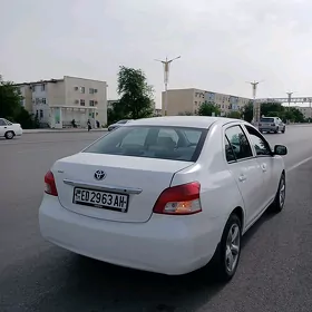 Toyota Yaris 2006