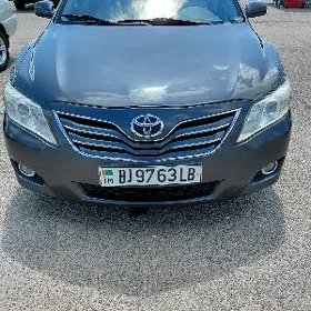 Toyota Camry 2011