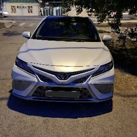 Toyota Camry 2024