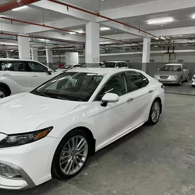 Toyota Camry 2022