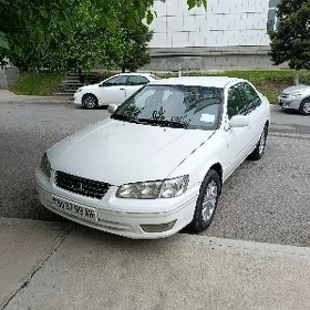 Toyota Camry 2001