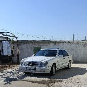Mercedes-Benz E320 1999