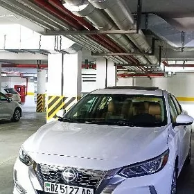Nissan Sentra 2023