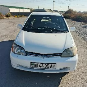 Toyota Echo 1999