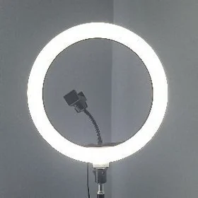 led çyra
