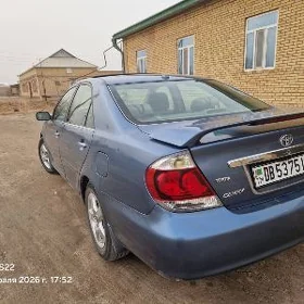 Toyota Camry 2004