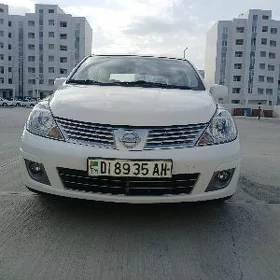 Nissan Versa 2010