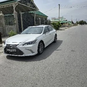 Lexus ES 350 2019