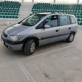 Opel Zafira 2002